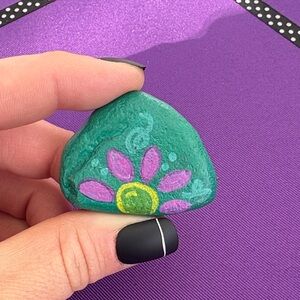 3/$12 Hand-Painted Natural Stones - Flower Design
